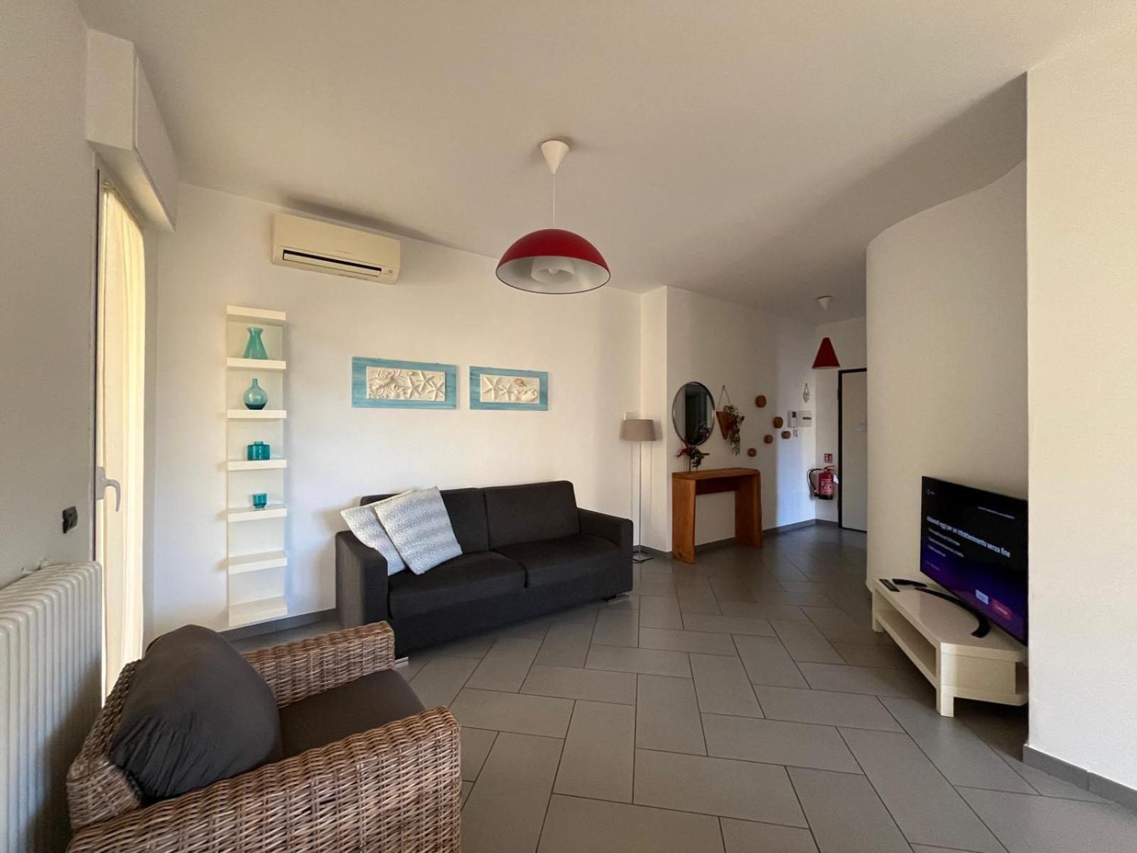 Dea Apartments Albenga Bagian luar foto