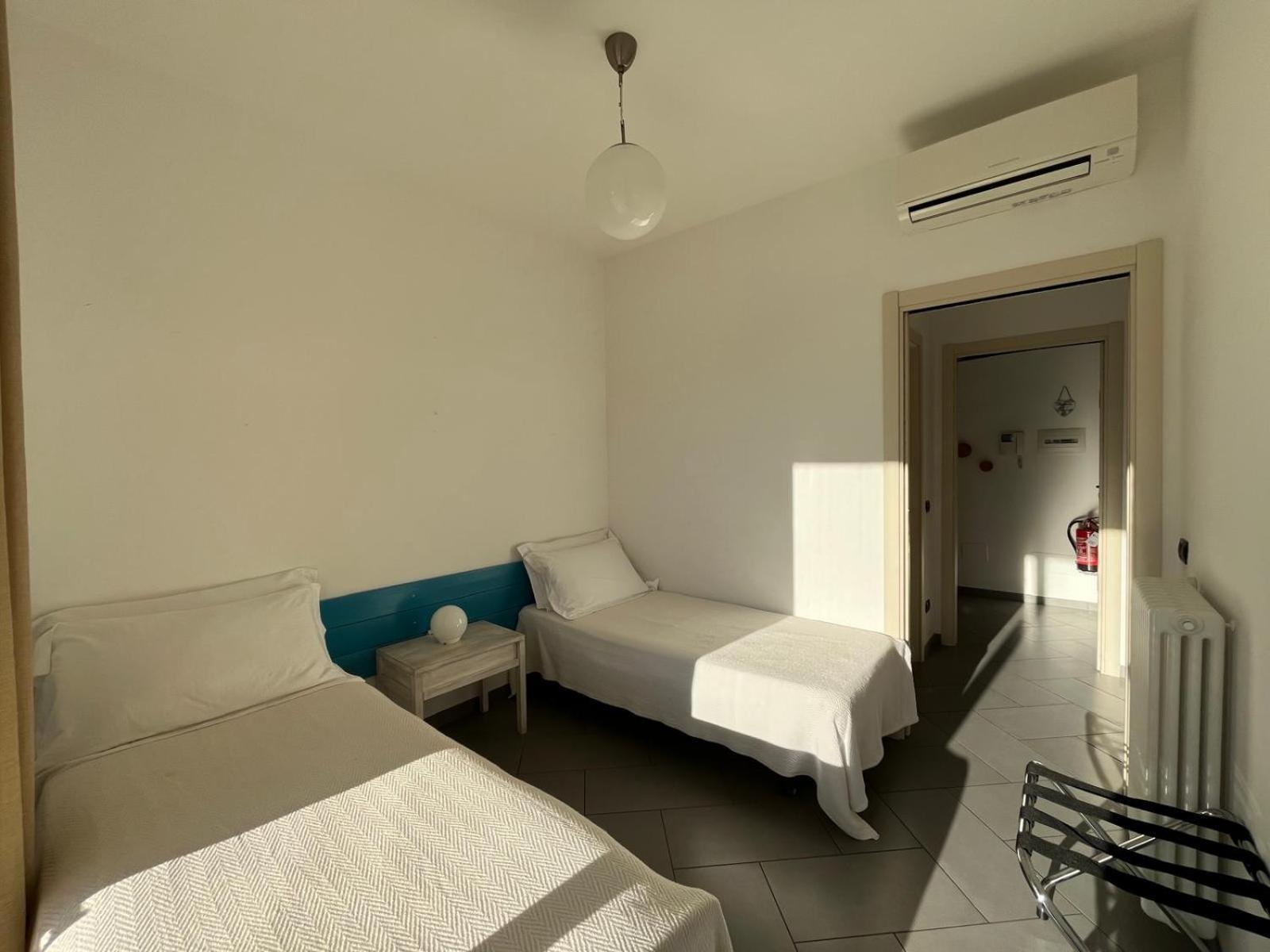 Dea Apartments Albenga Bagian luar foto