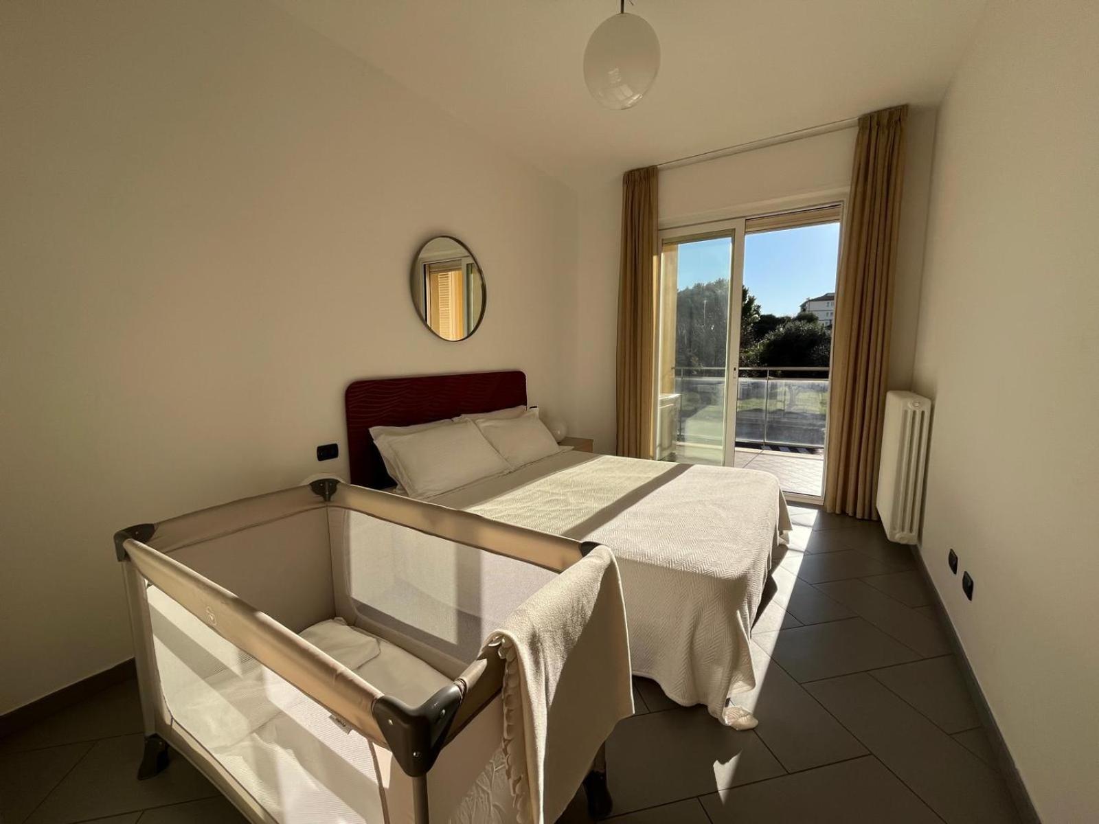 Dea Apartments Albenga Bagian luar foto