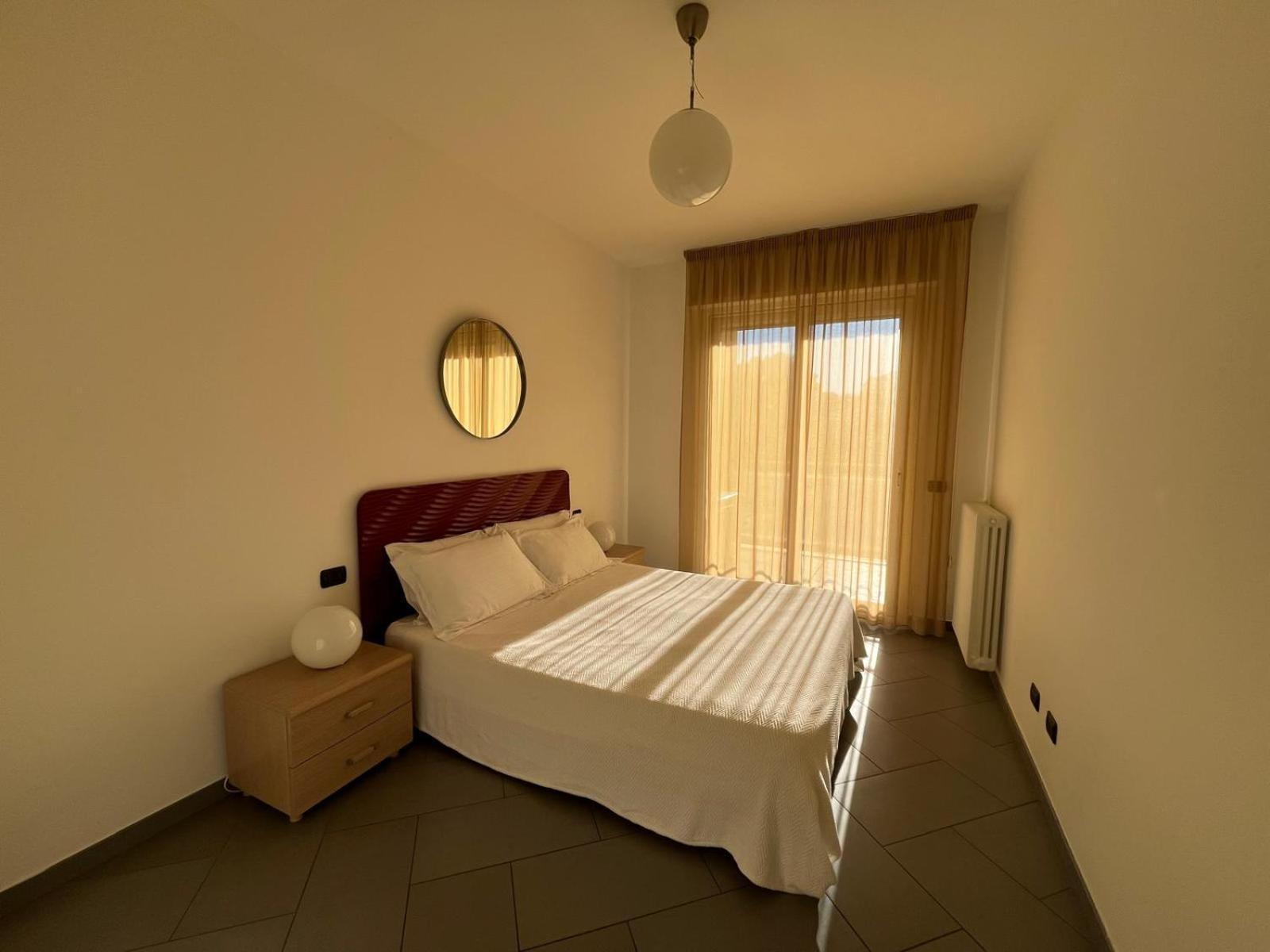 Dea Apartments Albenga Bagian luar foto