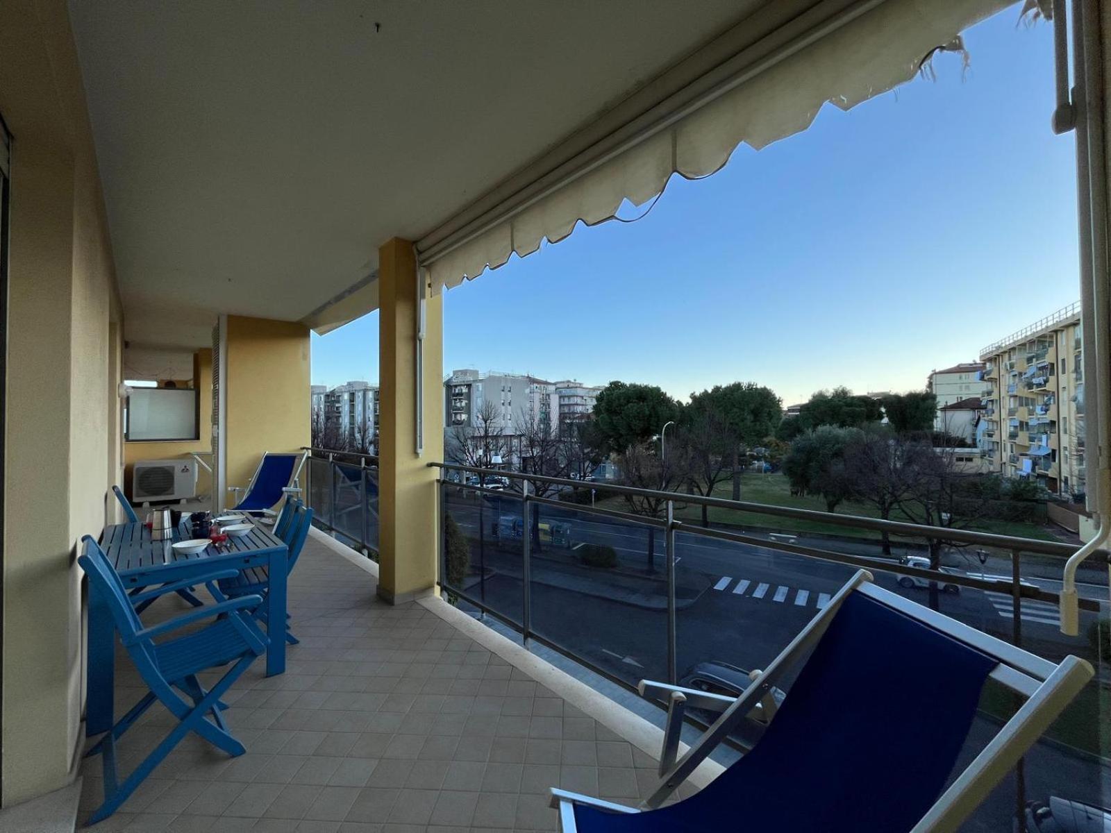 Dea Apartments Albenga Bagian luar foto