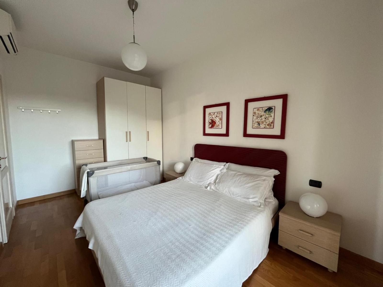 Dea Apartments Albenga Bagian luar foto