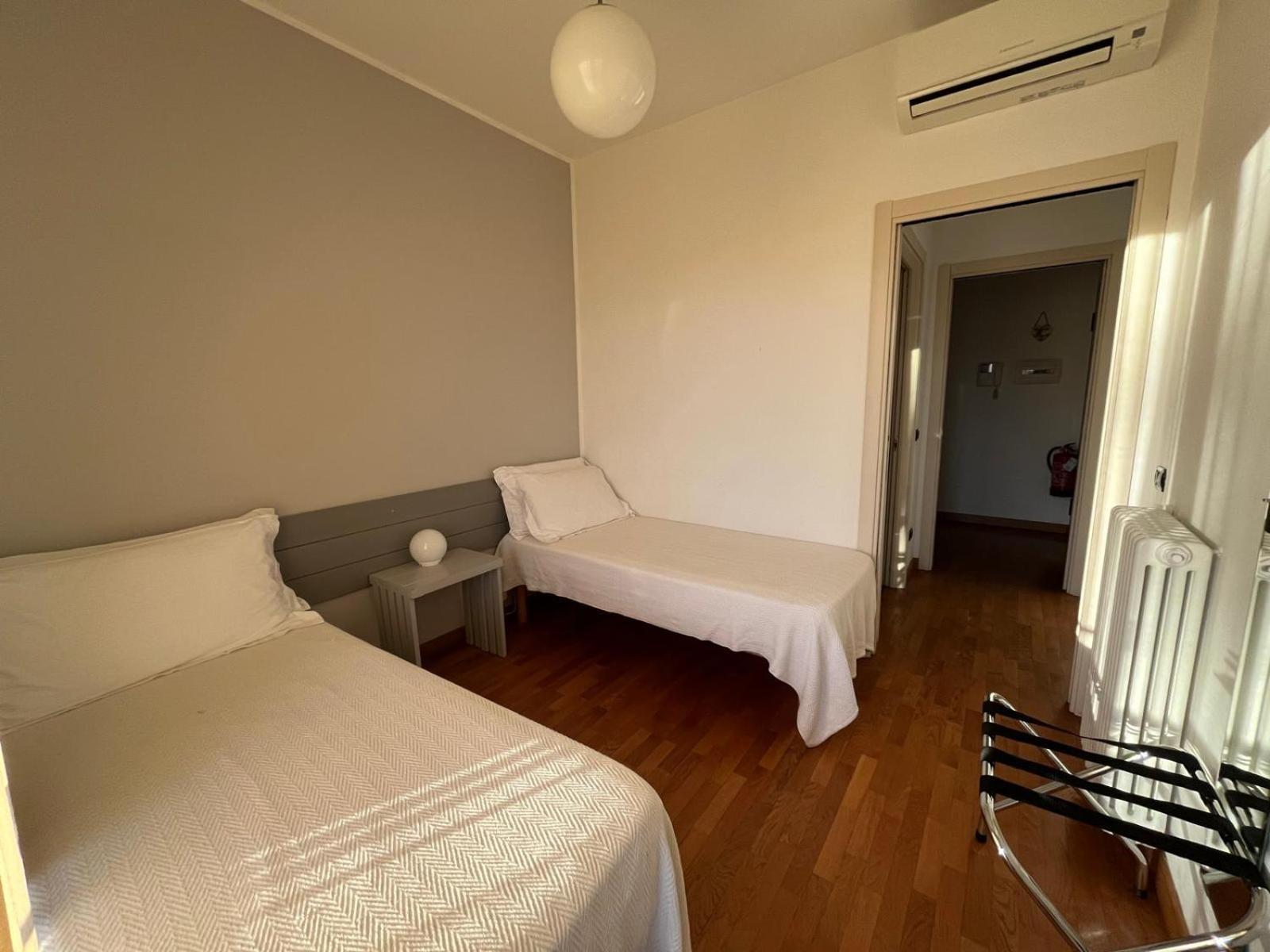 Dea Apartments Albenga Bagian luar foto