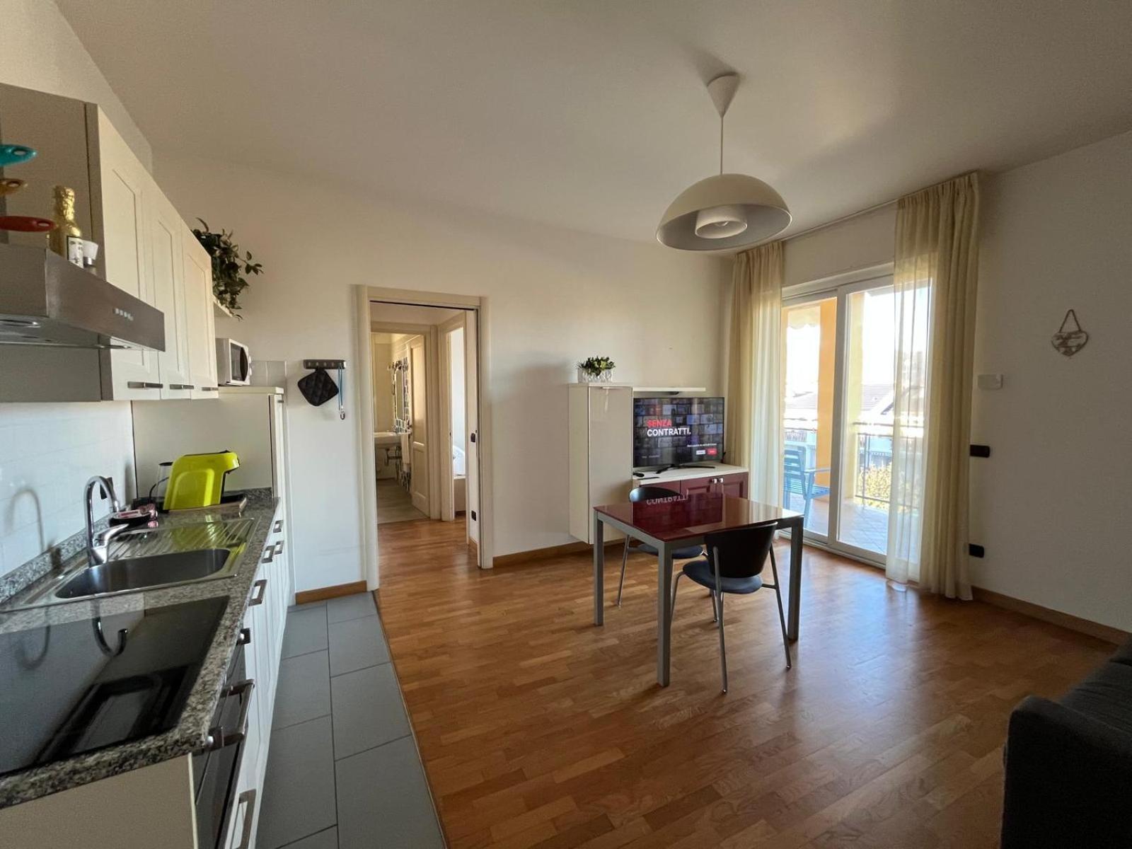 Dea Apartments Albenga Bagian luar foto